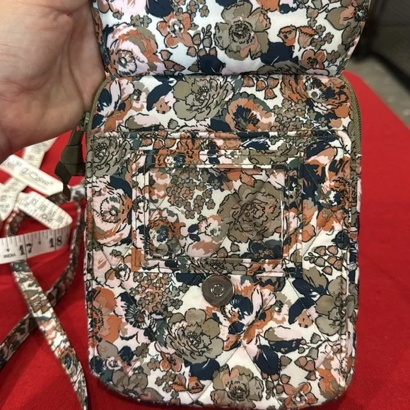 Vera Bradley green and Brown Crossbody Bag with Adjustable Strap - Picture 4 of 7